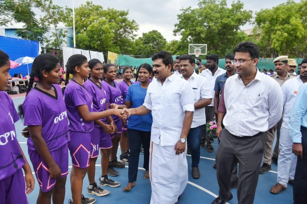மதுரை மாவட்ட அளவிலான முதலமைச்சர் கோப்பை கூடைப்பந்து போட்டிகளை தொடங்கி வைத்த CTR நிர்மல் குமார்