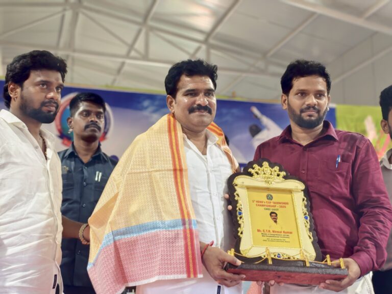 5-ஆம் ஆண்டு ஹீரோஸ் கோப்பை டேக்வாண்டோ சாம்பியன்ஷிப் போட்டியில் மாணவர்களுக்கு பரிசுகள் வழங்கிய CTR நிர்மல் குமார்