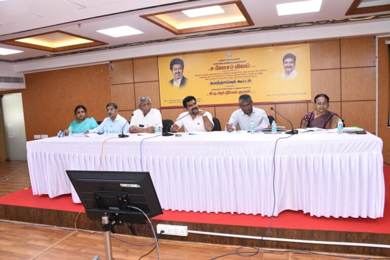 வடகிழக்கு பருவமழையை முன்னிட்டு மின்துறை முன்னெச்சரிக்கை நடவடிக்கைகள் குறித்து கலந்தாய்வுக் கூட்டம்