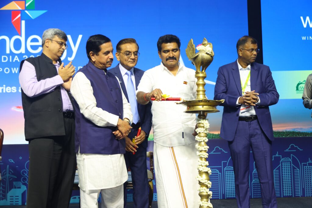 CTR Nirmal Kumar Windergy India 2026 காற்றாலை மின் கண்காட்சி மற்றும் மாநாட்டில் சிறப்புரையாற்றிய போது